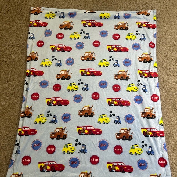 Disney Cars Radiator Springs Toddler Blanket Ft. Lighting McQueen & Tow Mater - Picture 1 of 5